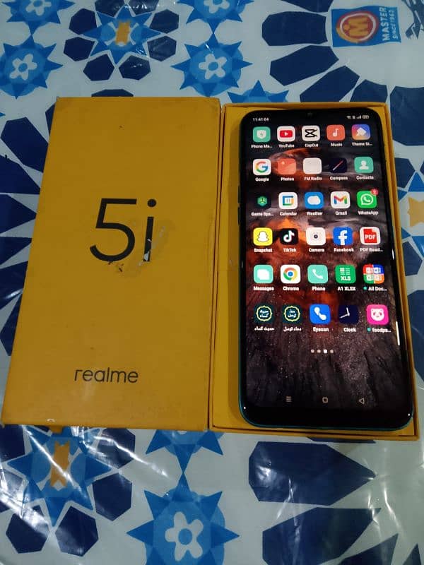 Realme 5i 4