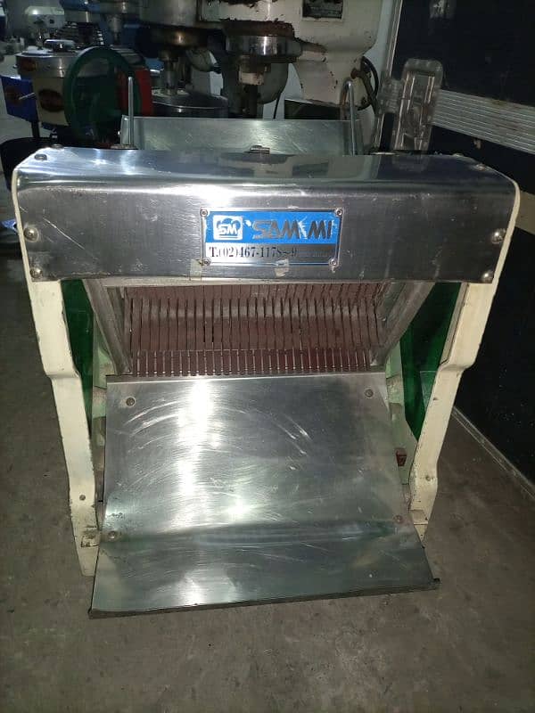 Commercial  Bread cutter (03214270512) 1