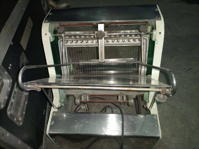 Commercial  Bread cutter (03214270512) 3