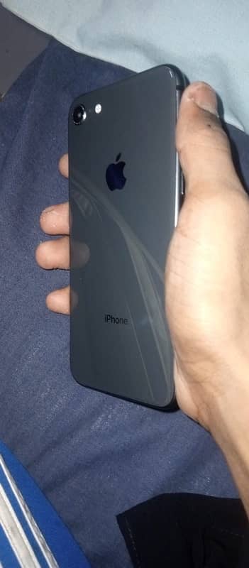 iphone 8(03172042084) contact 1