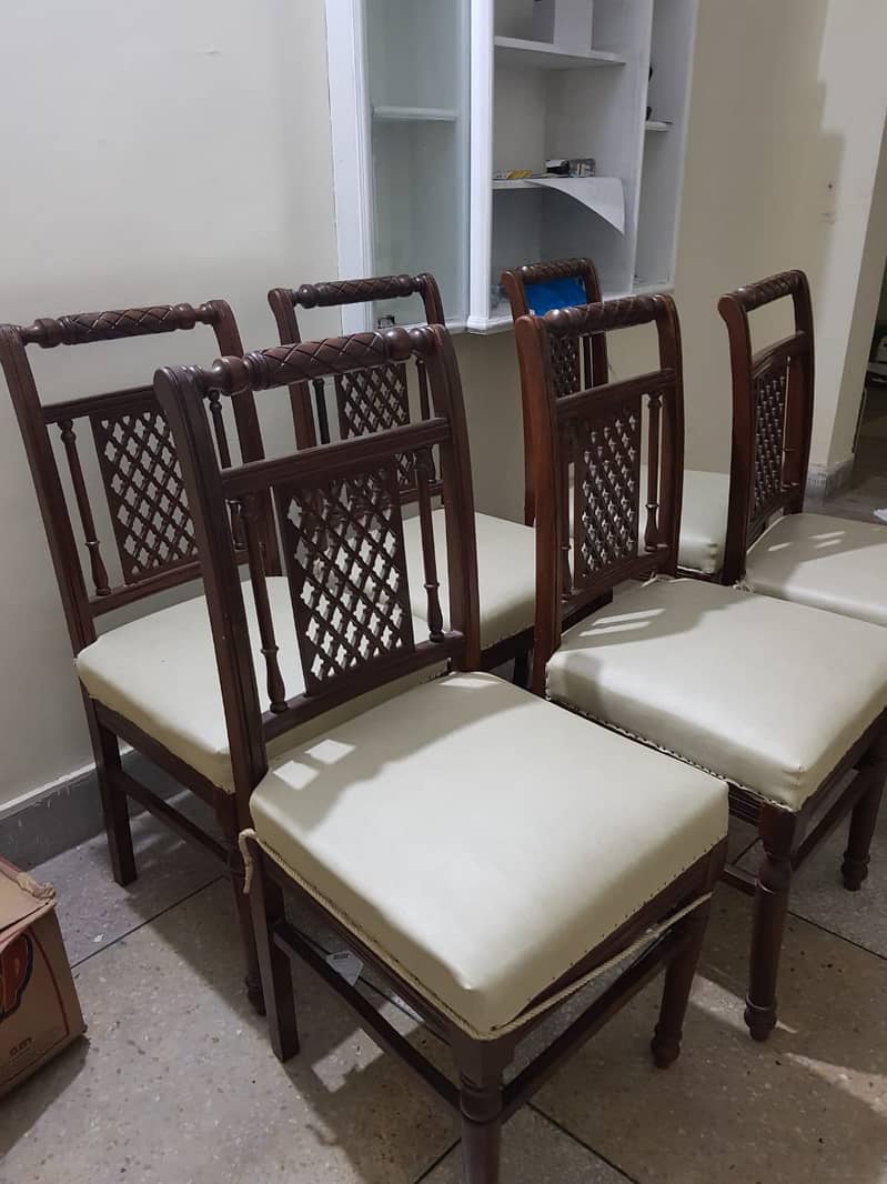 6 Dinning Chairs 3