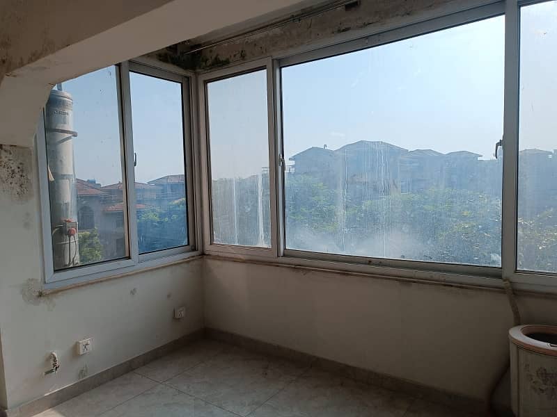 G-11/4 PHA D-Type Fully Renovated 3rd Floor Flat For Sale 6