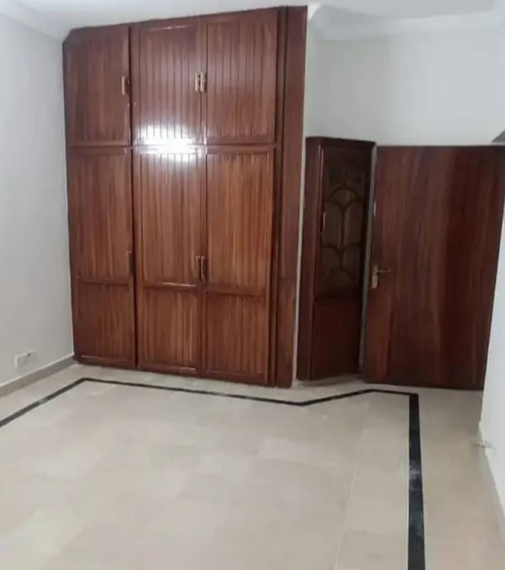 G-11/3 FGEHA C-Type First Floor Flat For Sale 6