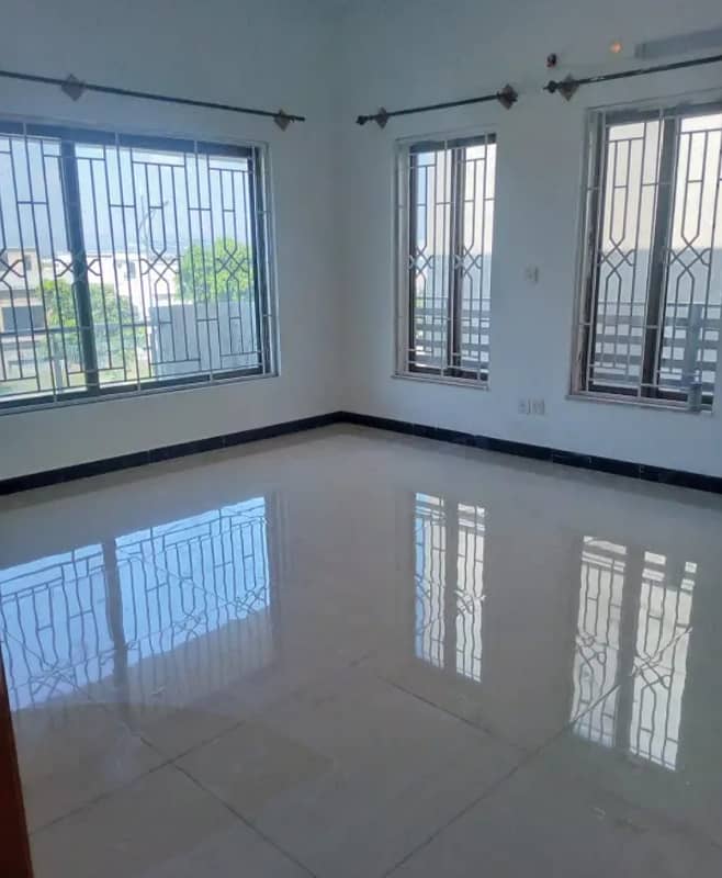 G-11 Maine Road 40/80 Upper Portion For Rent 3