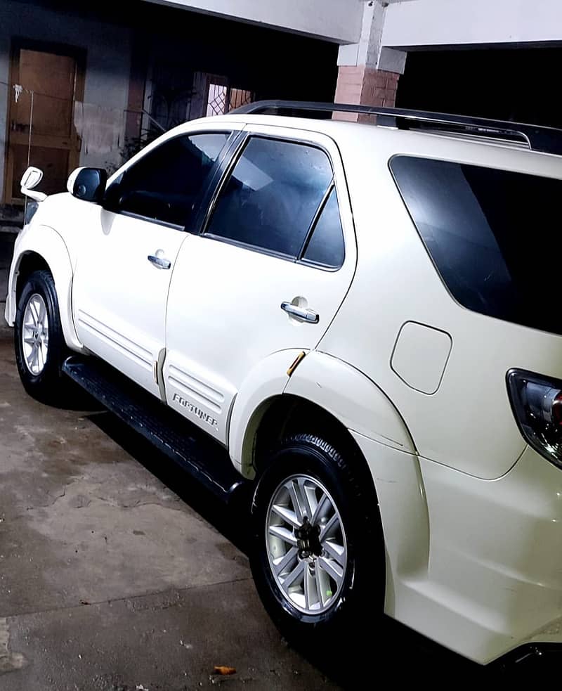 Toyota Fortuner G 2013 Sportivo 9