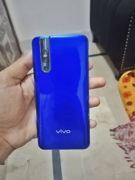 vivo. v. 15. pro 0