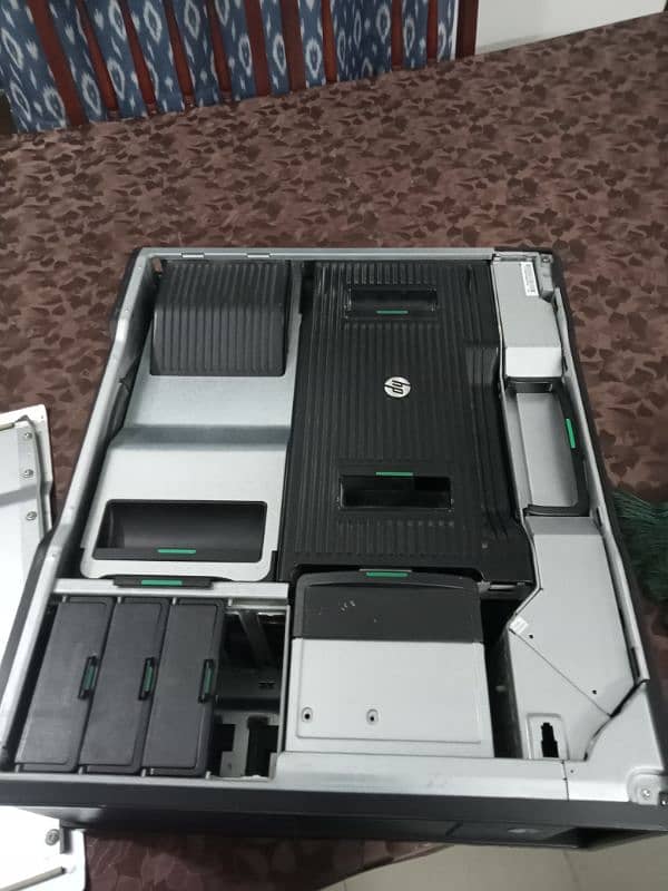 HP Z820 Workstation Dual xeon 12x2x2=48 threads 3