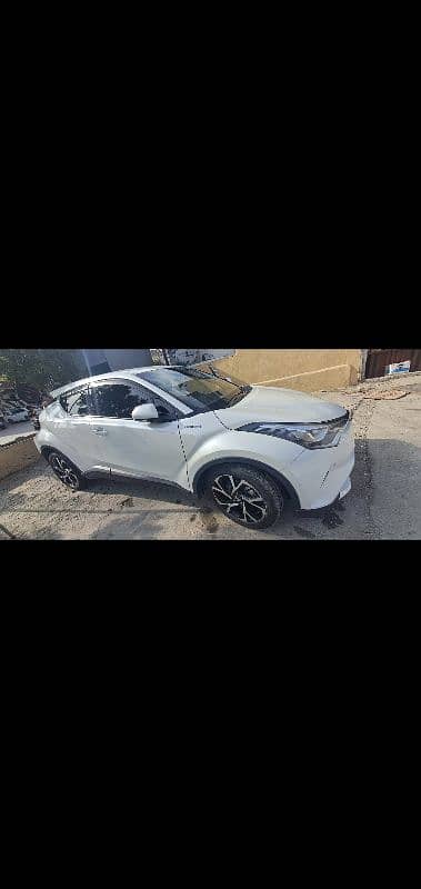 Toyota C-HR 2017 3