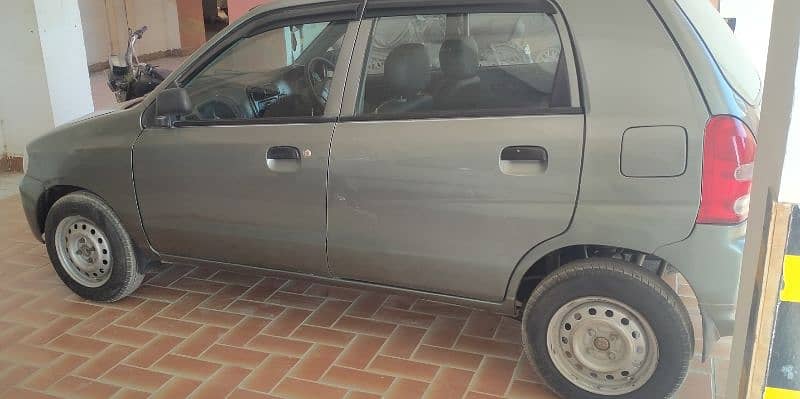 Suzuki Alto 2012 3