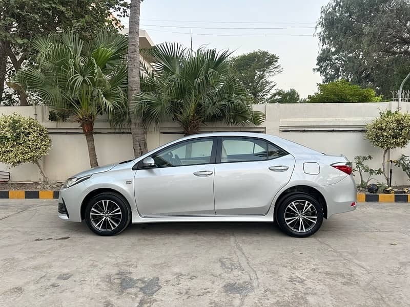 Toyota Corolla 2018 1.6 Altis 45000km Original Brand New Car 5