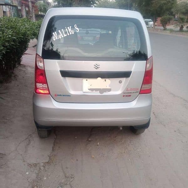 Suzuki Wagon R 2015 1