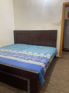 2 Bed with Side Tables