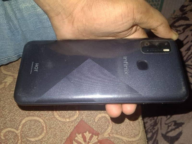 Infinix hot 9 play 2/32 gb only box urgent sale 4