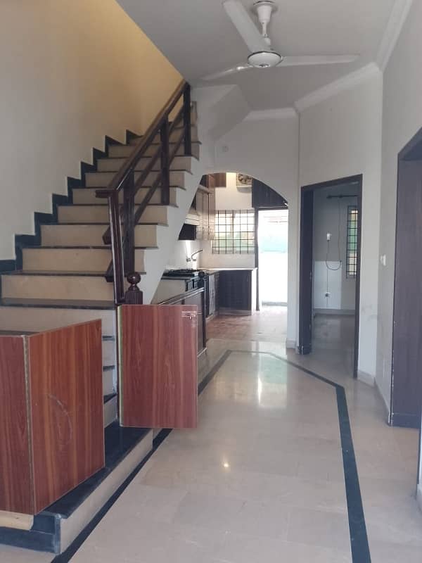 25+40 house available for sale very prime location sector G 13 4 5