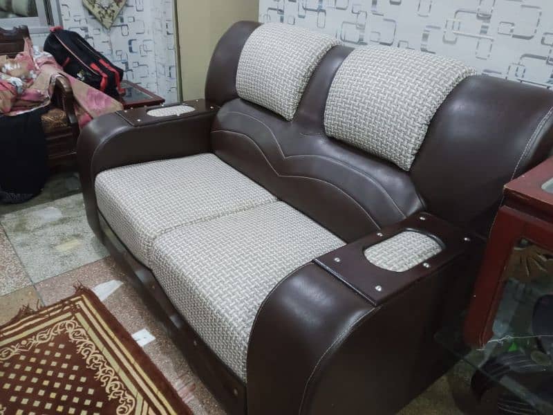 sofa set mukamal ha 3 pieces Contact num 03134856630 5