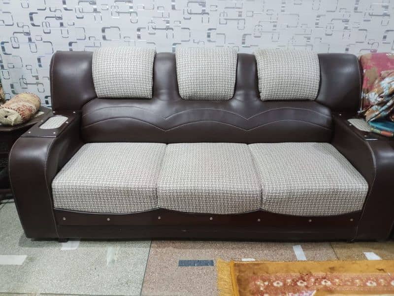 sofa set mukamal ha 3 pieces Contact num 03134856630 10