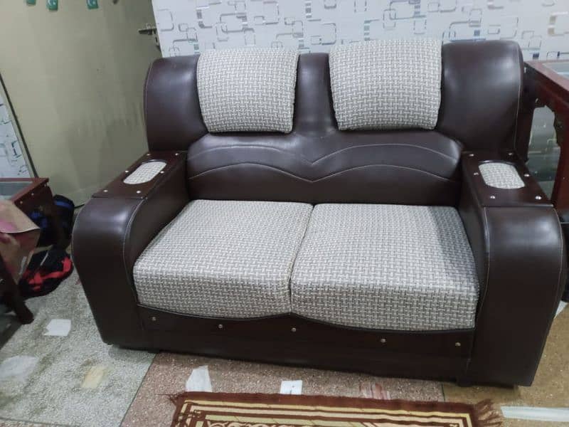 sofa set mukamal ha 3 pieces Contact num 03134856630 11