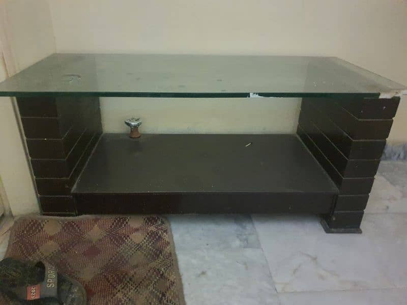 i am selling my Table set 2