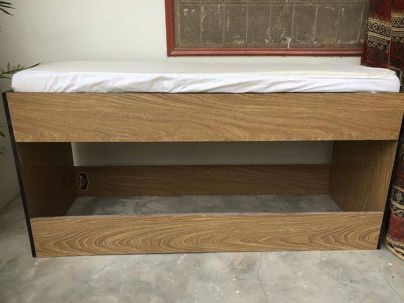 Single Bed/ Seti  With Mattress 2