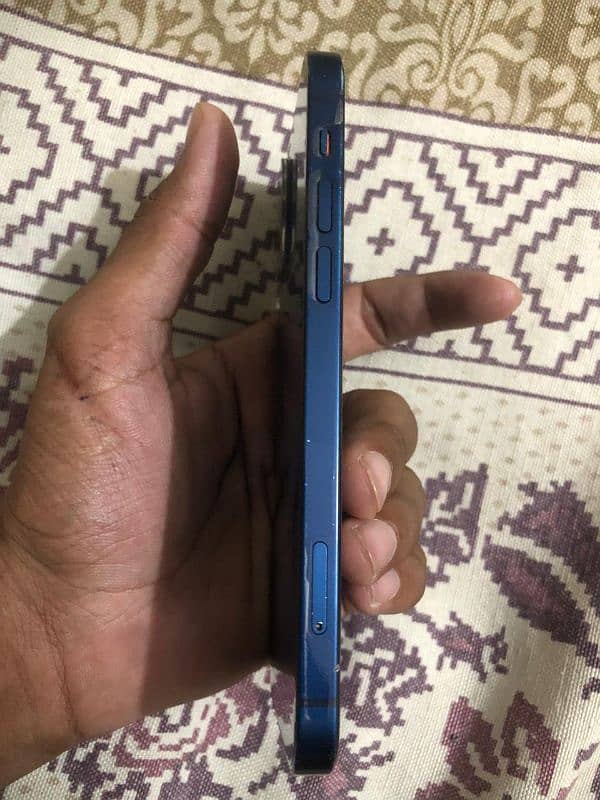 iPhone 12 64gb fu 10/9 condition waterpack 5