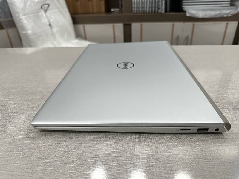 Dell Inspiron 15 5501  i7 11th Generation Ram 16gb Ssd 256gb Nvme 15.6 5