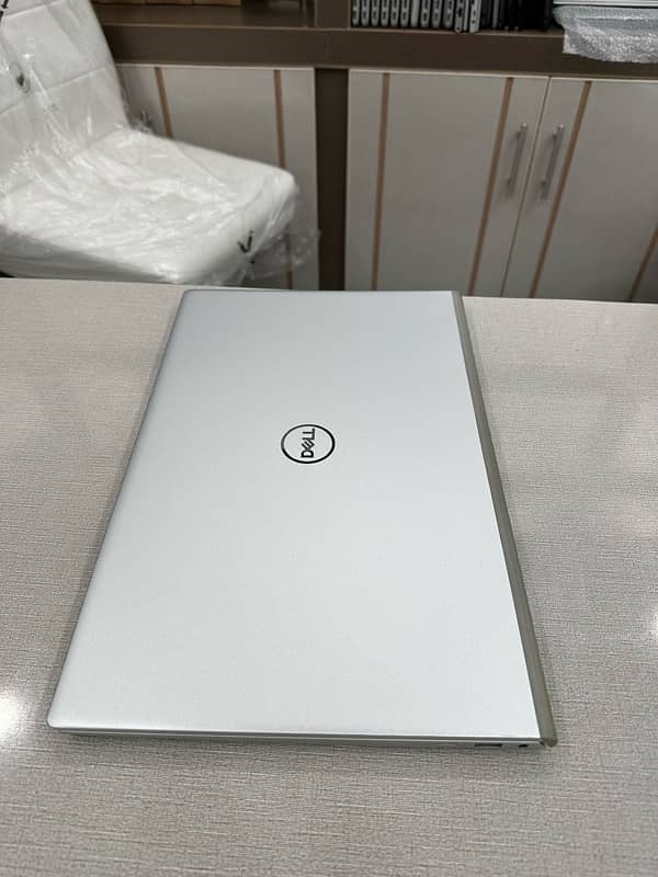 Dell Inspiron 15 5501  i7 11th Generation Ram 16gb Ssd 256gb Nvme 15.6 6