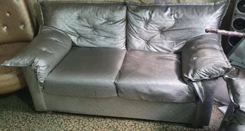 2 Sofa sets for Sale 3