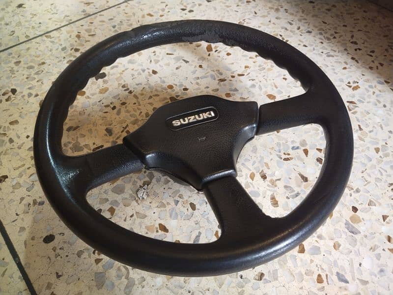 Japani Steering wheel for sale in Good Condition 1