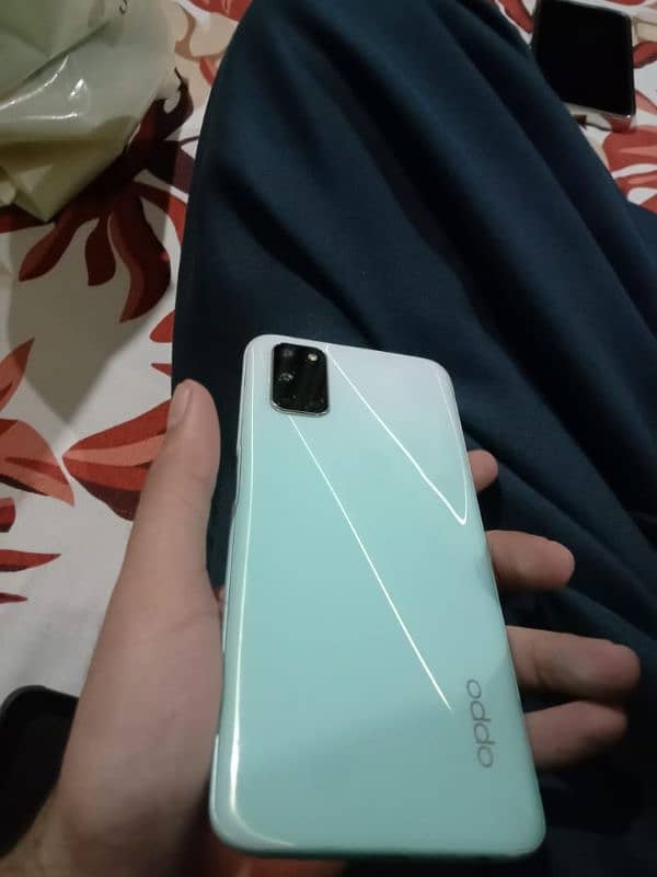 Oppo A52 4