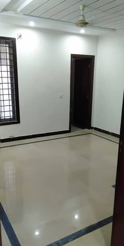 1 kanal uper portion for rent in soan garden 0