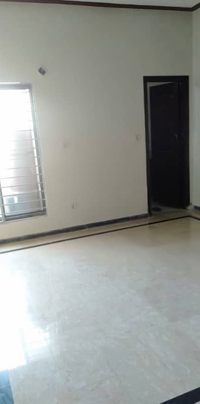 1 kanal uper portion for rent in soan garden 3