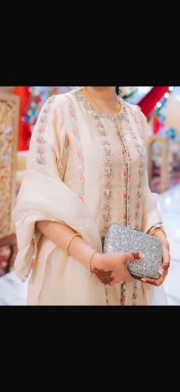 S-M WANIYA BY MEHR AZAM worn once korean raw silk 1