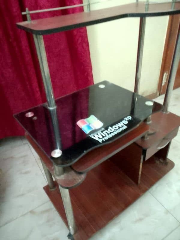 computer trolley very good condition 1