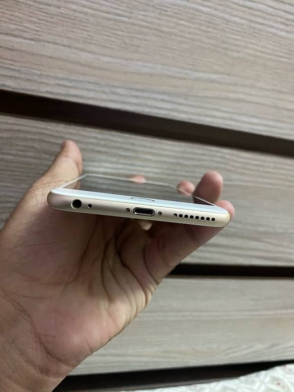 I phone 6plus  12gb non approved  10 by 10 condition 1