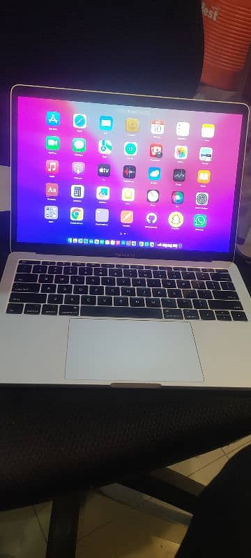 MacBook Pro 2017 0