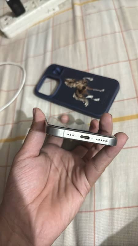 Iphone 15 Pro 256GB PTA HK 3