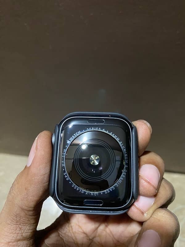 Apple Watch Series 4 44mm With Box 3