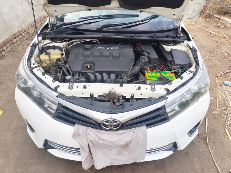 Toyota Altis Grande 2015 4