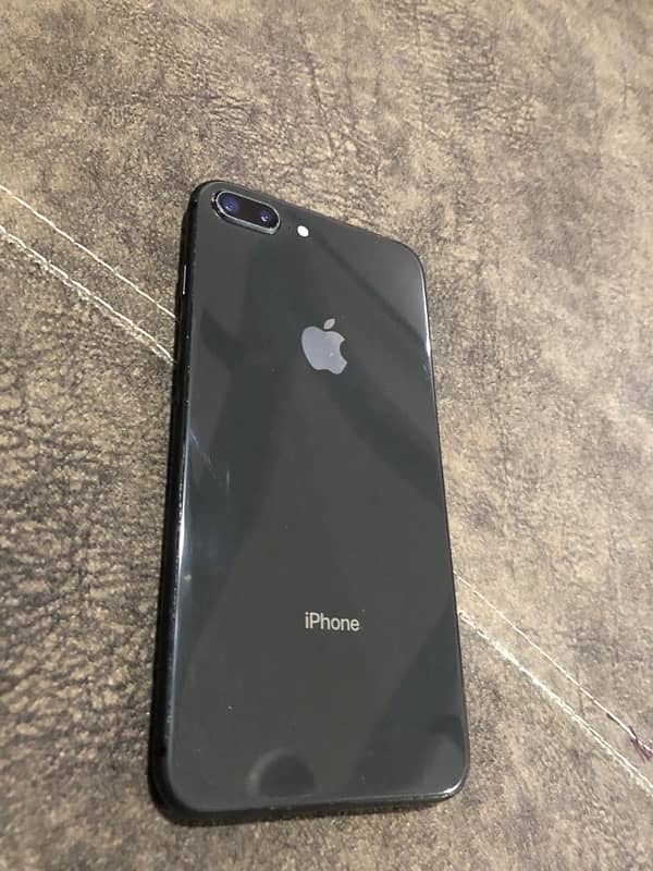 iphone 8 plus ok condition10/10 pta approved 2