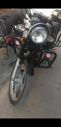 Suzuki GS 150 SE 2021