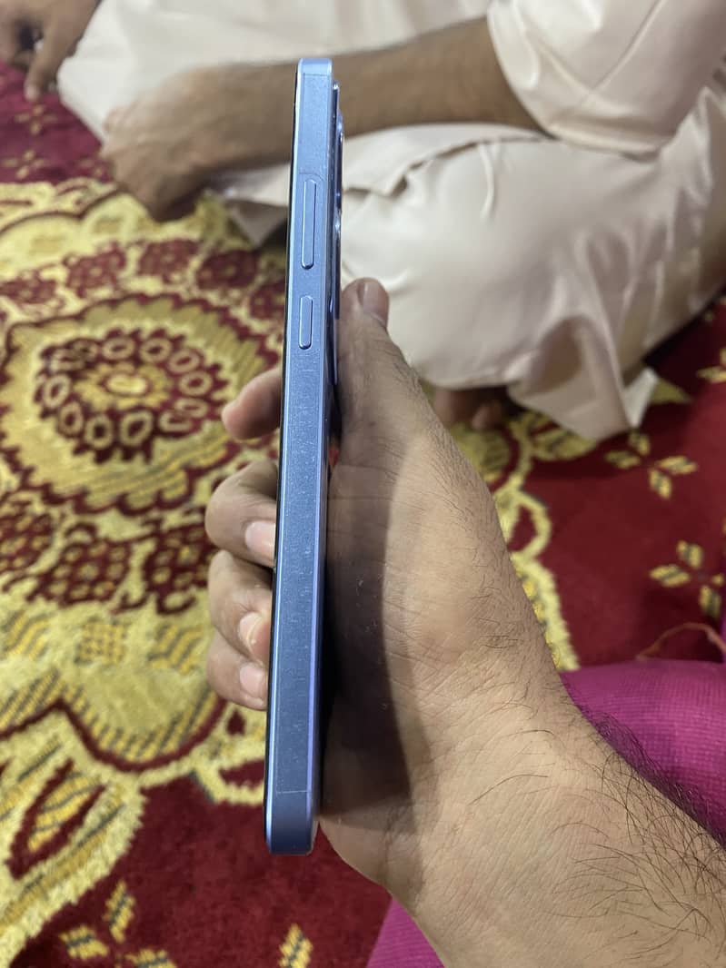 Oppo reno11 F 5G 1