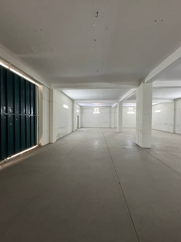 Spacious space available for rent ( OFFICE + WAREHOUSE) 0