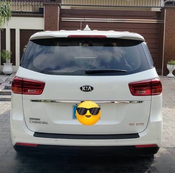 KIA Grand Carnival 2021 6