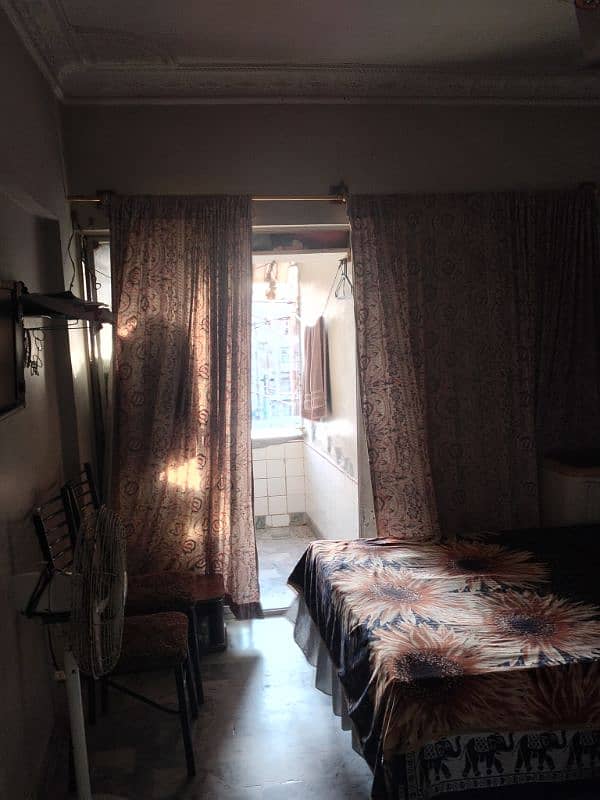 1 bed lounch flate for sale in Gulzar-e-hijri Near Fariya Chowk 5