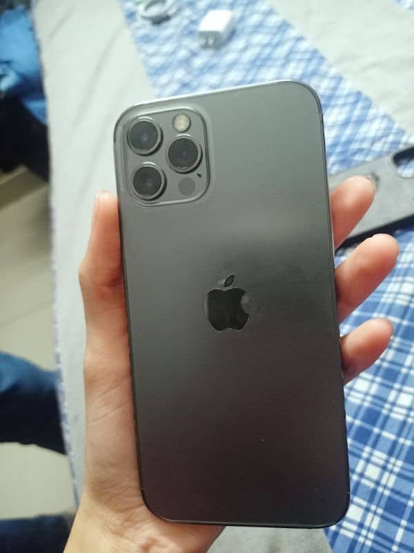 iphone 12pro 1