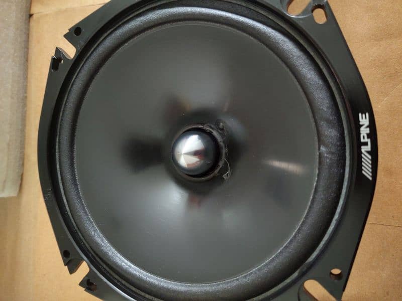 Original imported branded Geniune Japani Alpine Door speaker Havy sond 3