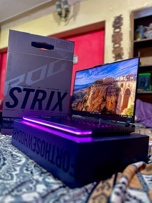 Asus ROG Strix 16  i9 13980HX Rtx 4090 8