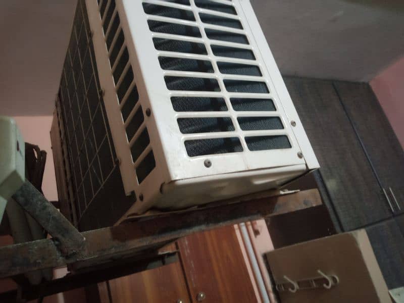 PEL air conditioner for sale in genuine condition 3