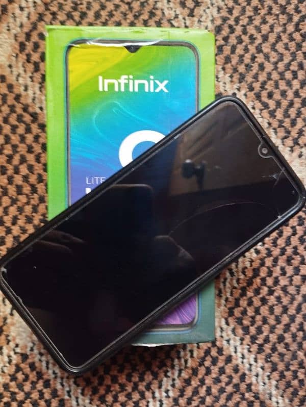 Infinix hot 8 4