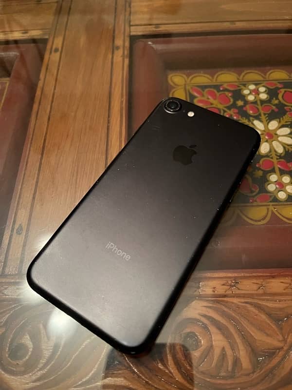 Iphone 7 32gb pta approved 3